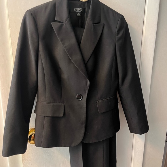 Kasper Jackets & Blazers - Kasper Women's Black Blazer and Pants